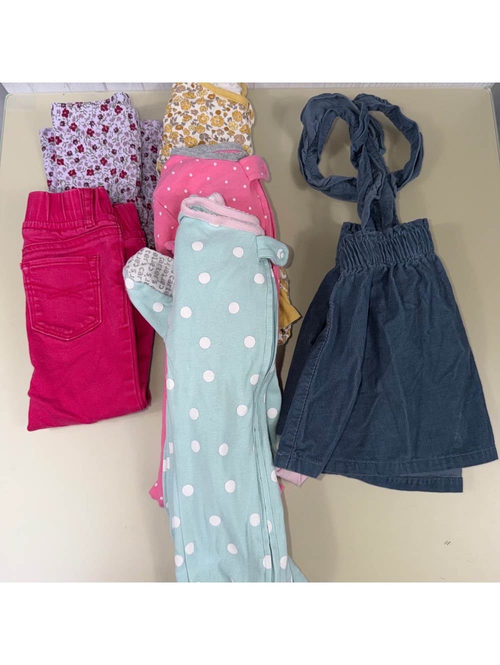 Girls 2T Clothing Pajama Lot Carter’s Gap 6 Pieces